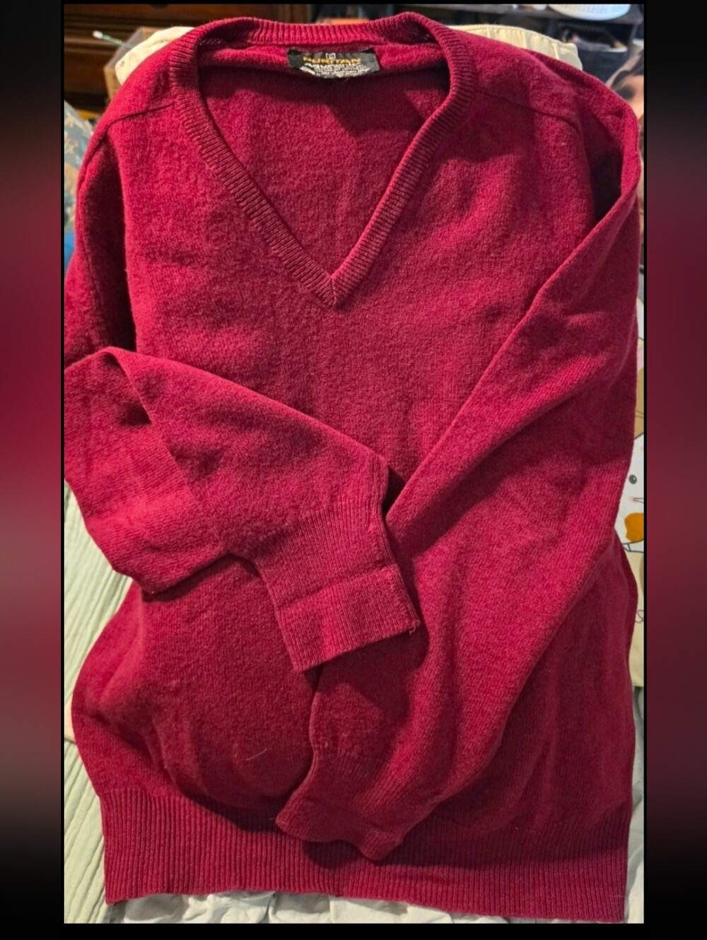 100% lambs wool men's V neck sweater